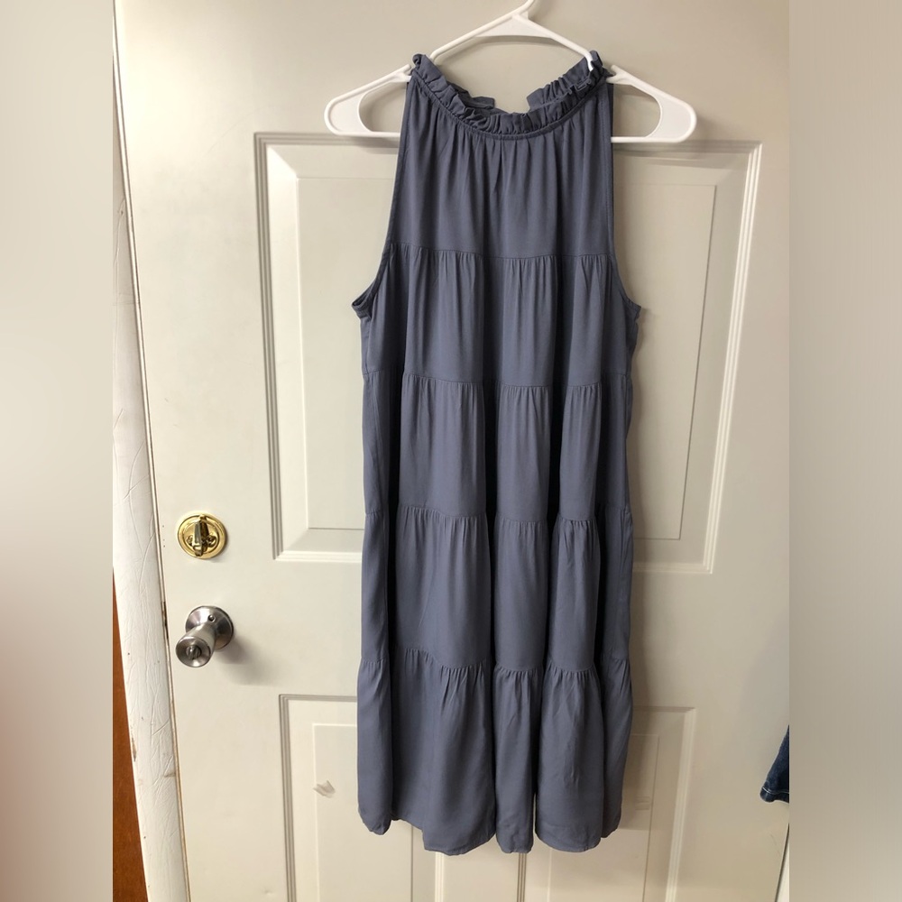 Elegant Gray Sleeveless Dress